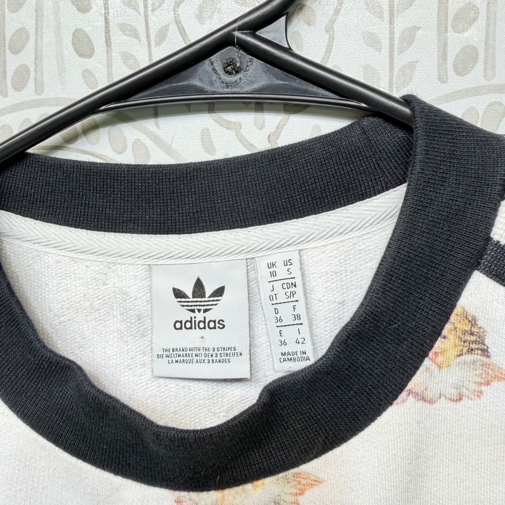 Rare Adidas Fiorucci Crop Top Women Small White Angel Cherub Print 3 Stripe - Picture 3 of 8